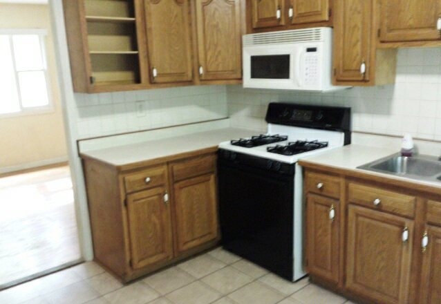 2712 Ridge Avenue Rockford, IL 61103 - Photo 3 of 11 Gallery Image 3
