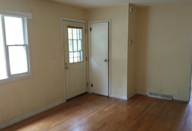 2712 Ridge Avenue Rockford, IL 61103 - Photo 10 of 11 Gallery Image 10
