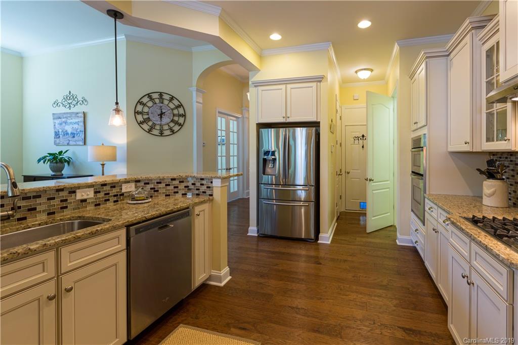 956 Treasure Court Fort Mill, SC 29708 - Photo 14 of 48