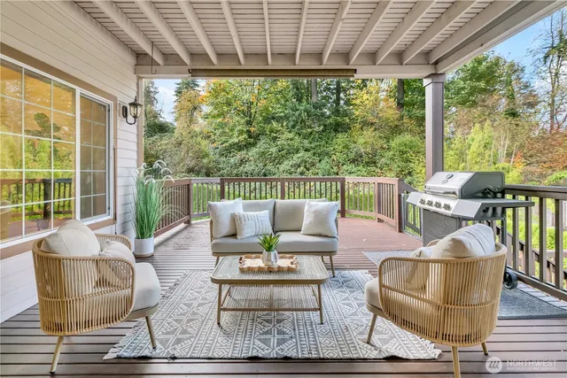 $2,199,000 | 21508 32nd Place West, Brier, WA 98036