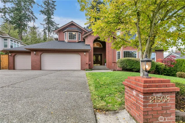 $2,199,000 | 21508 32nd Place West, Brier, WA 98036
