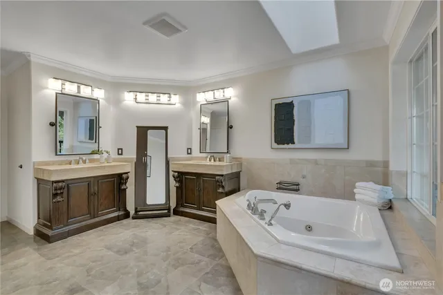 $2,199,000 | 21508 32nd Place West, Brier, WA 98036