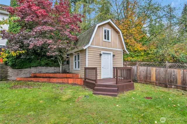 $2,199,000 | 21508 32nd Place West, Brier, WA 98036