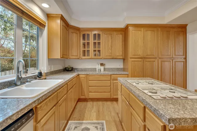 $2,199,000 | 21508 32nd Place West, Brier, WA 98036