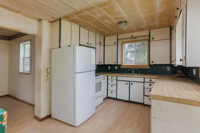 $74,900 | 607 St Johns Avenue Southeast, Red Lake Falls, MN 56750