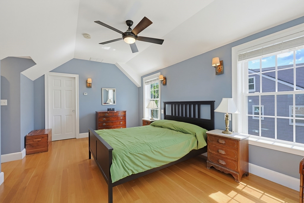 11 Hatfield Road Newton, MA 02465 - Photo 19 of 37