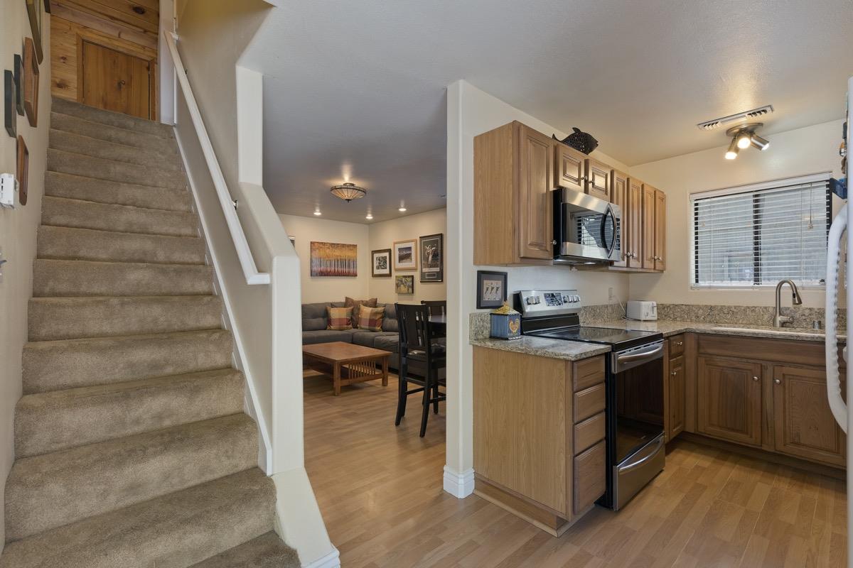 2 Shady Rest Road Mammoth Lakes, CA 93546 - Photo 12 of 32 Gallery Image 12