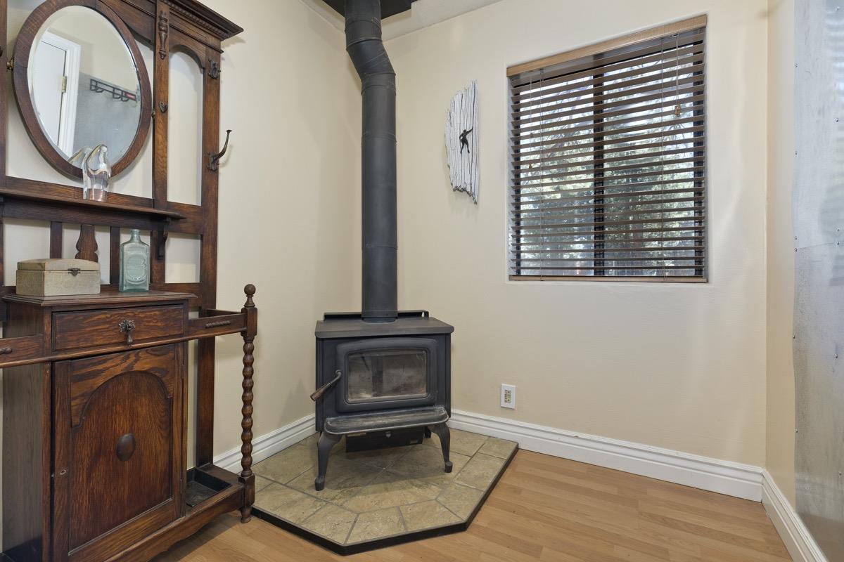 2 Shady Rest Road Mammoth Lakes, CA 93546 - Photo 17 of 32 Gallery Image 17