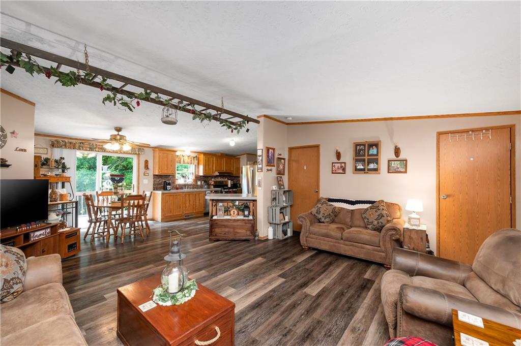3328 Oneida Valley Road Emlenton, PA 16373 - Photo 8 of 33
