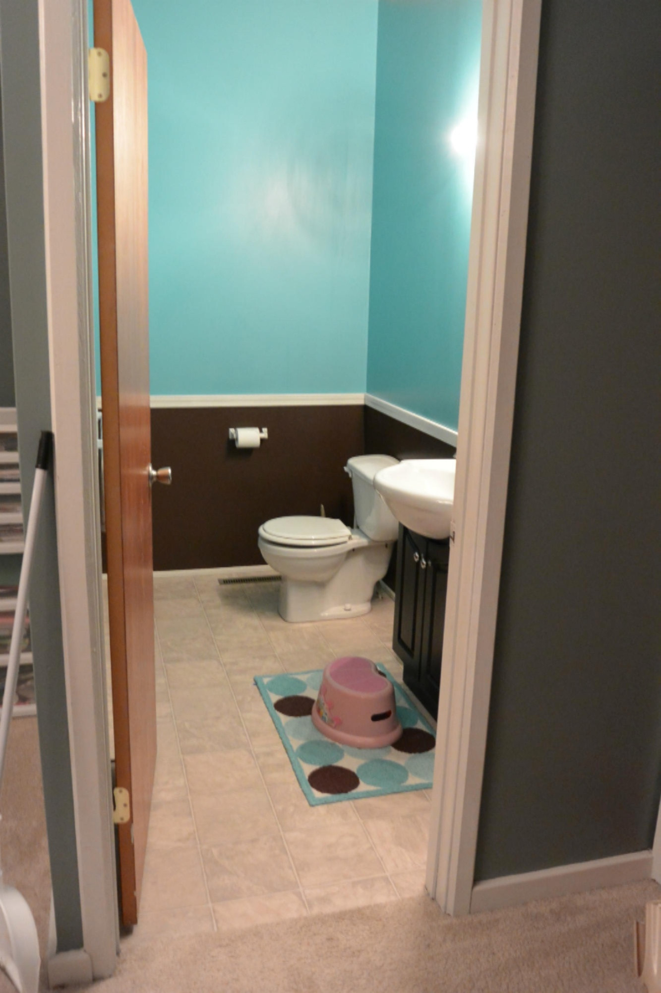 303 Nash Road Coldwater, MI 49036 - Photo 9 of 18 303 half bath