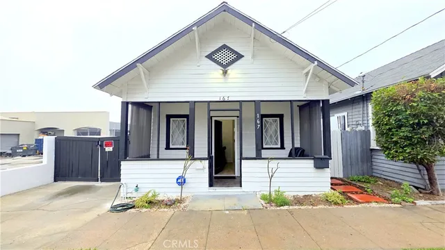 $2,000 | 167 North 4th Avenue, Upland, CA 91786