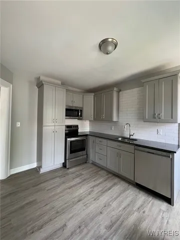 $1,295 | 355 Plymouth Avenue, Unit 2, Buffalo, NY 14213