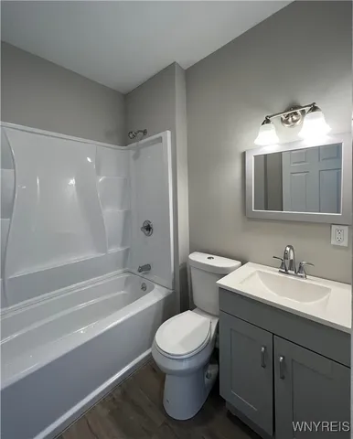 $1,295 | 355 Plymouth Avenue, Unit 2, Buffalo, NY 14213