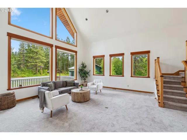 $999,000 | 26 Mountain View Lane, Trout Lake, WA 98650