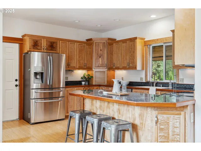 $999,000 | 26 Mountain View Lane, Trout Lake, WA 98650