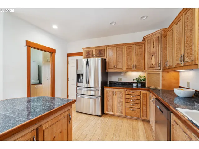 $999,000 | 26 Mountain View Lane, Trout Lake, WA 98650