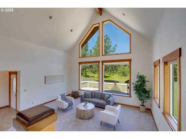 $999,000 | 26 Mountain View Lane, Trout Lake, WA 98650