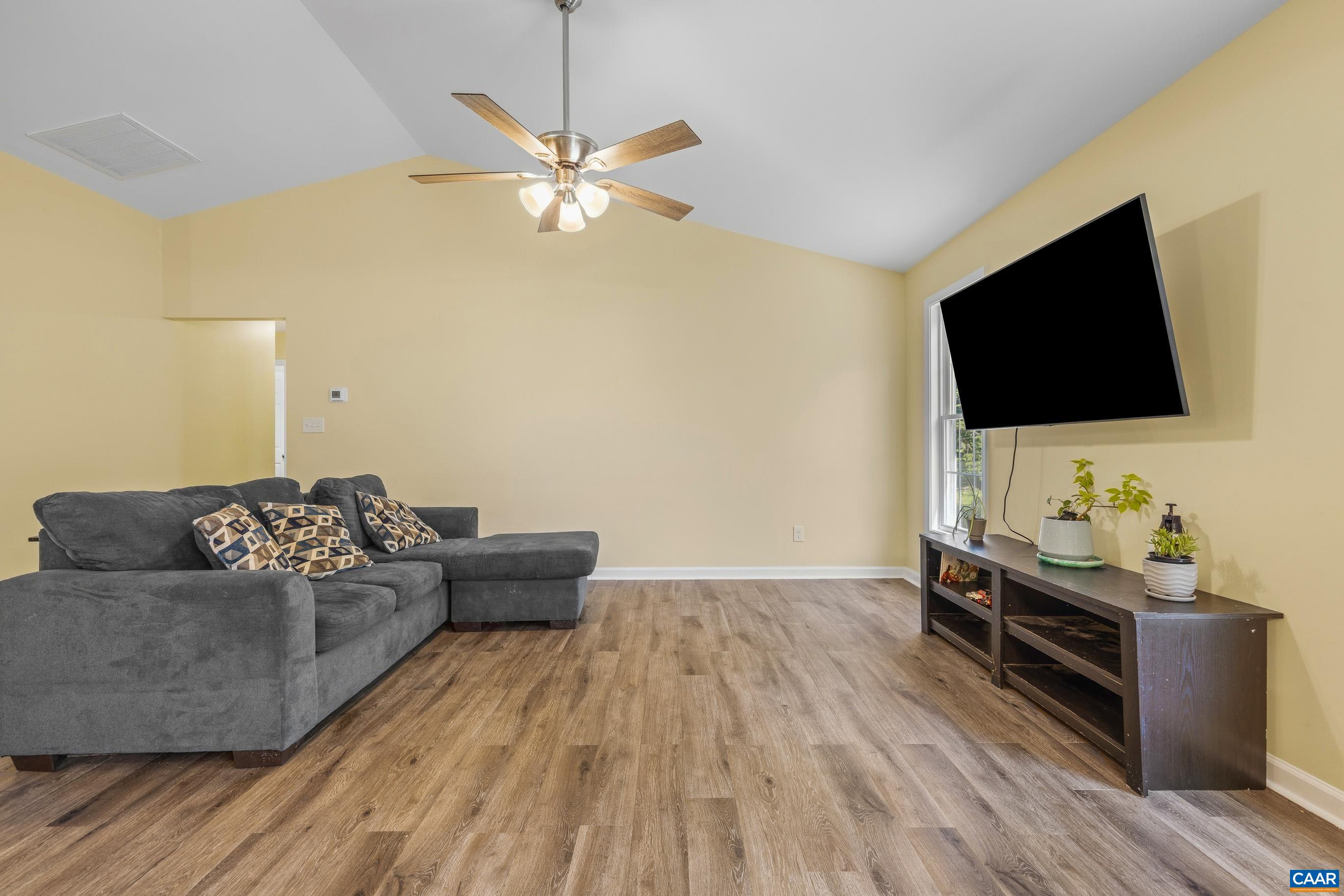 810 Buggy Lane Rochelle, VA 22738 - Photo 10 of 51 Gallery Image 10