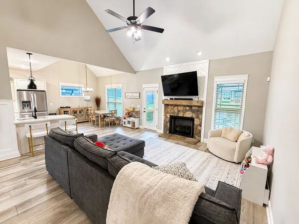 $2,800 | 446 Spiderwort Drive, Clarksville, TN 37043