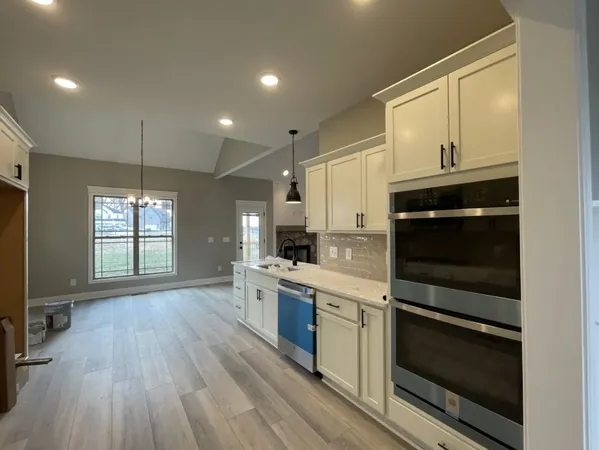 $2,800 | 446 Spiderwort Drive, Clarksville, TN 37043