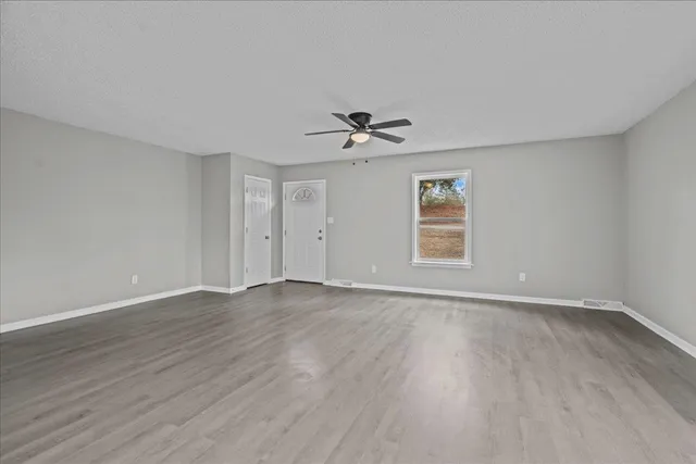 $215,000 | 326 Millbank Road, Wellford, SC 29385