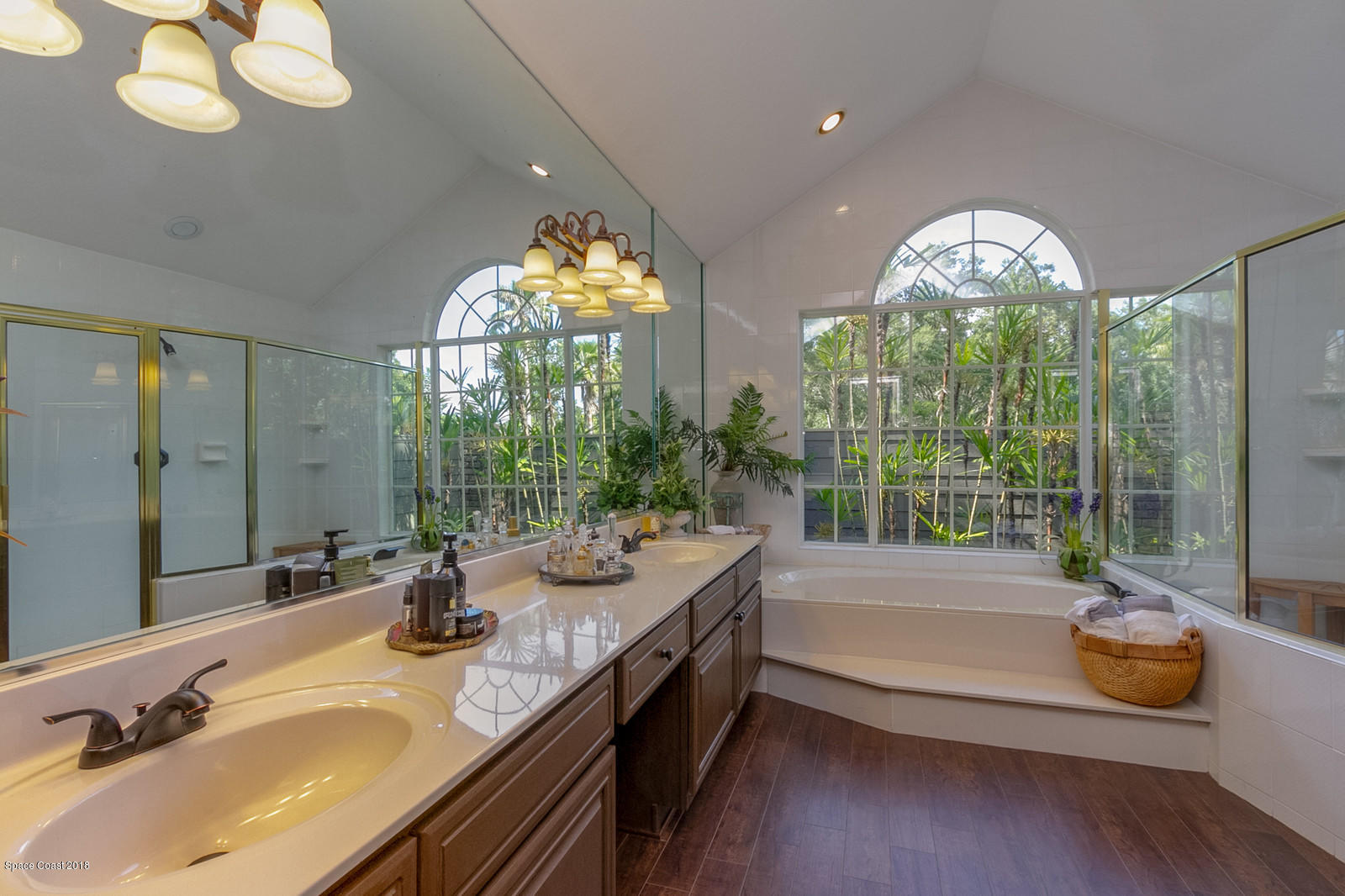 2555 Cox Road Cocoa, FL 32926 - Photo 20 of 42 Master Bath