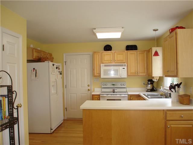 6514 Garrett Road Durham, NC 27707 - Photo 3 of 12 Gallery Image 3
