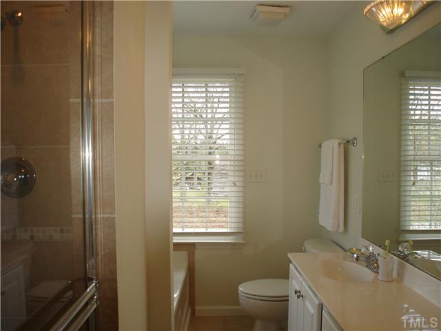 6514 Garrett Road Durham, NC 27707 - Photo 8 of 12 Gallery Image 8