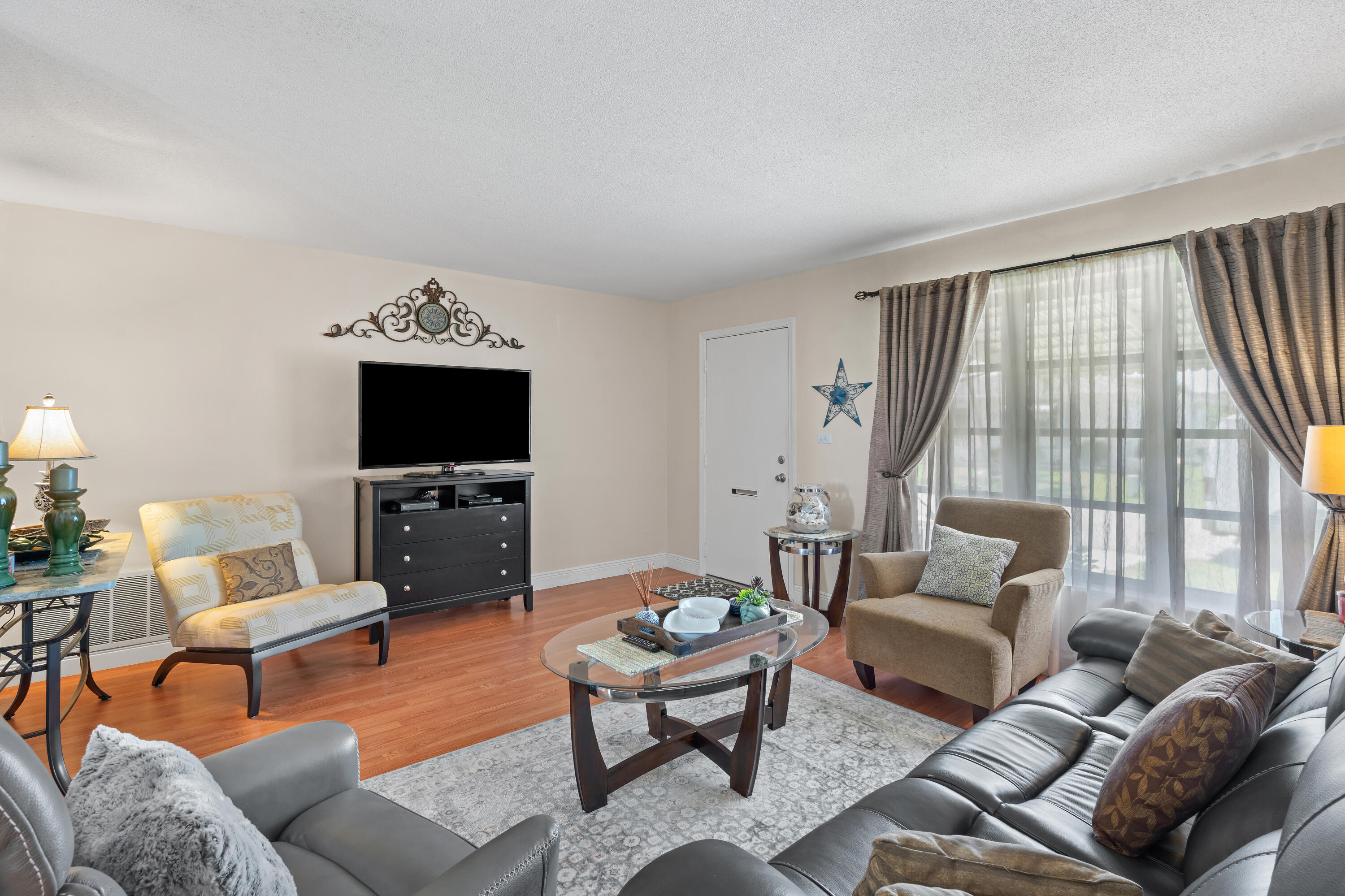 5017 Northwest 49th Road Tamarac, FL 33319 - Photo 3 of 32 5-print-5017 NW 49th Rd, Tamarac, FL-60