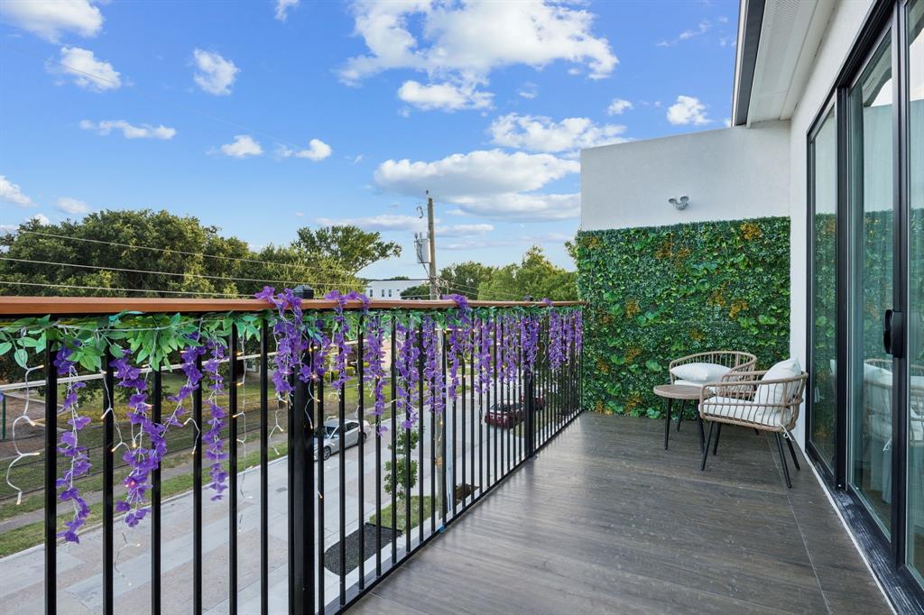 907 Bayonne Street Dallas, TX 75212 - Photo 36 of 38 a view of a balcony with outdoor space