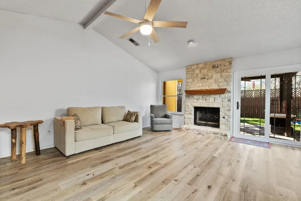 $2,250 | 9826 Briar Ridge Drive, Austin, TX 78748