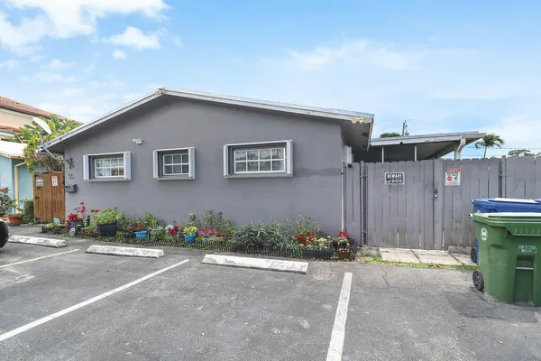 $775,000 | 832-834 Northeast 22nd Drive, Unit 14, Wilton Manors, FL 33305