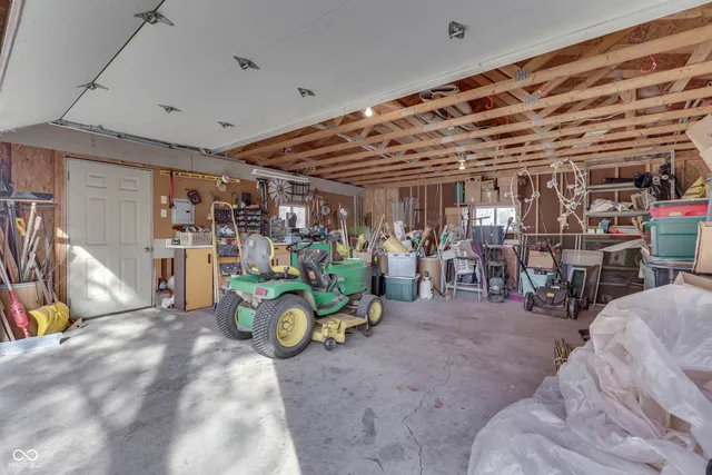 $580,000 | 6747 East County Road 700 North, Brownsburg, IN 46112