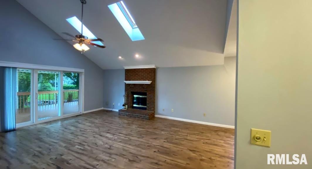 1909 Bayview Court Springfield, IL 62704 - Photo 4 of 32 Gallery Image 4