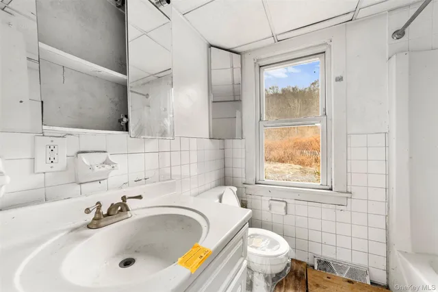 $299,900 | 6 Laurel Drive, Holmes, NY 12531