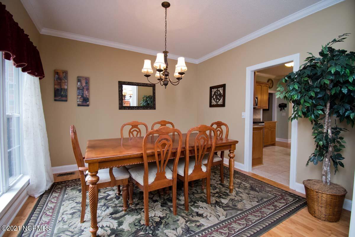 106 Shady Path Cedar Point, NC 28584 - Photo 15 of 75 Dining Room