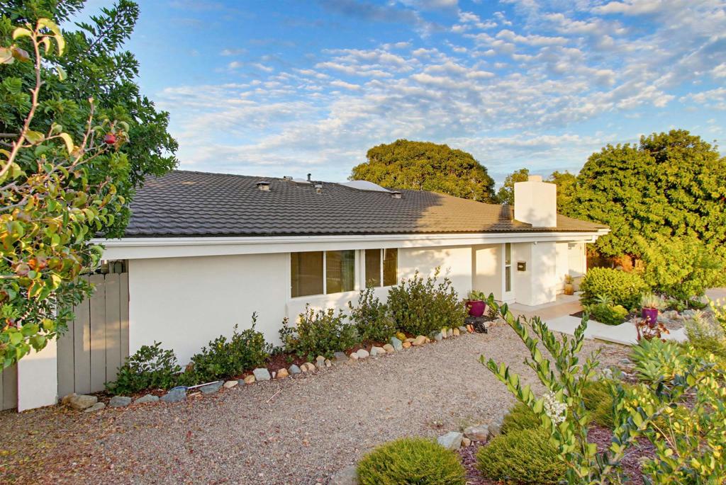 5605 Soledad Mountain Road La Jolla, CA 92037 - Photo 36 of 46