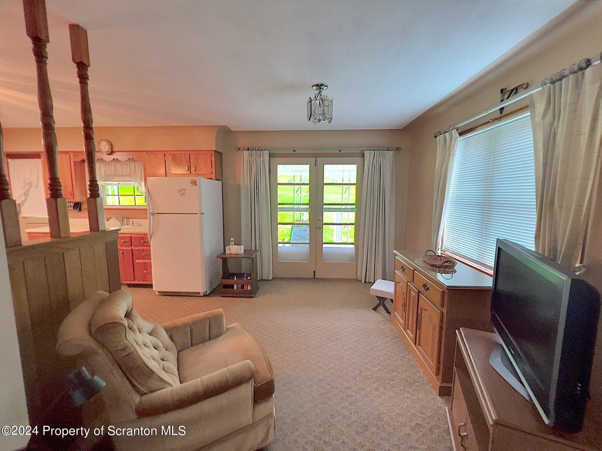 186 Green Grove Road Scott Township, PA 18447 - Photo 9 of 50 Gallery Image 9