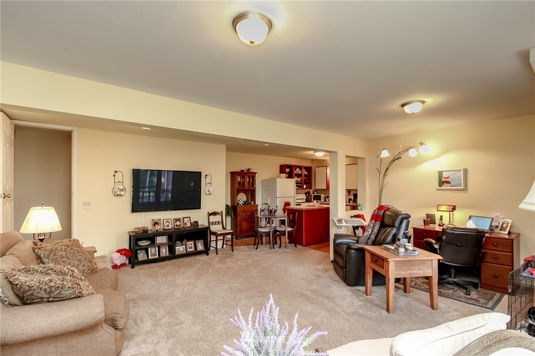 201 228th Street Southeast Bothell, WA 98021 - Photo 14 of 23