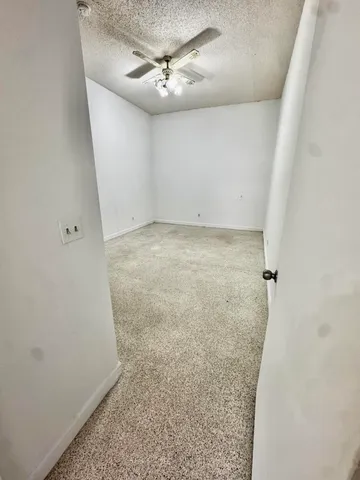 en view of an empty room