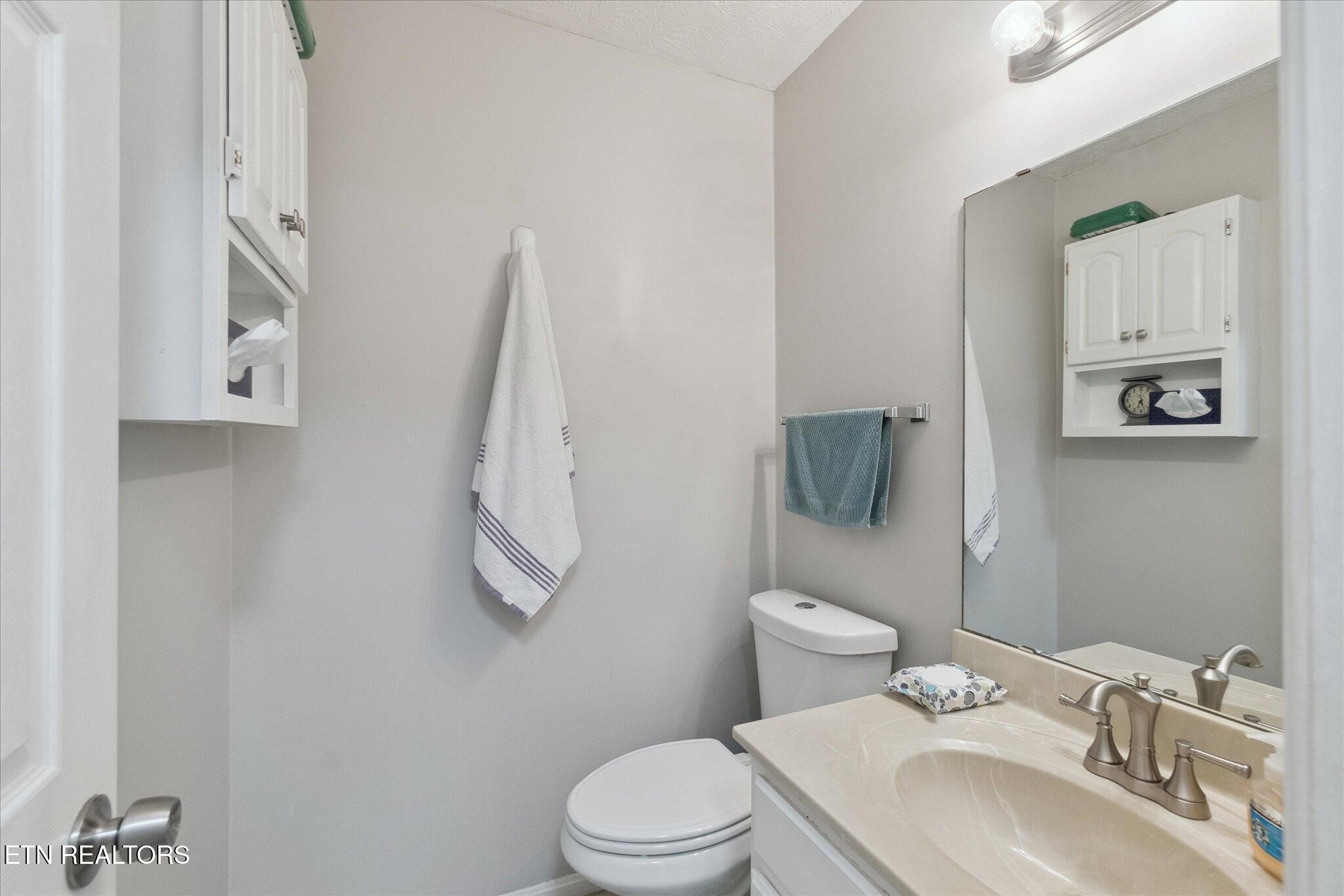 118 Hanover Place Oak Ridge, TN 37830 - Photo 11 of 24
