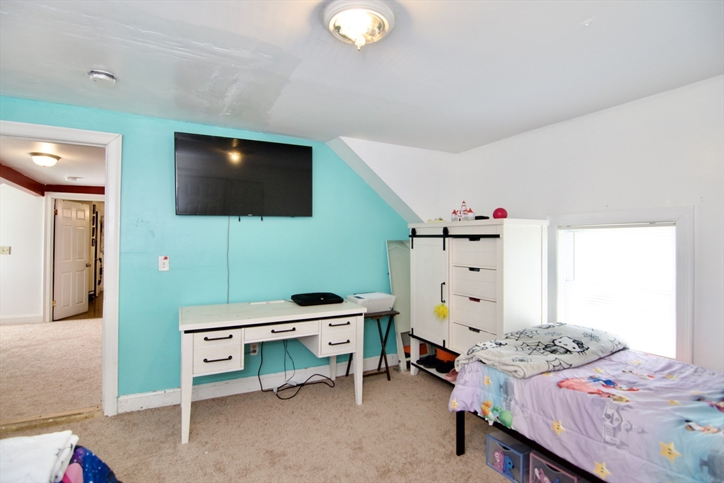234 Eastern Avenue Springfield, MA 01109 - Photo 34 of 35 Gallery Image 34