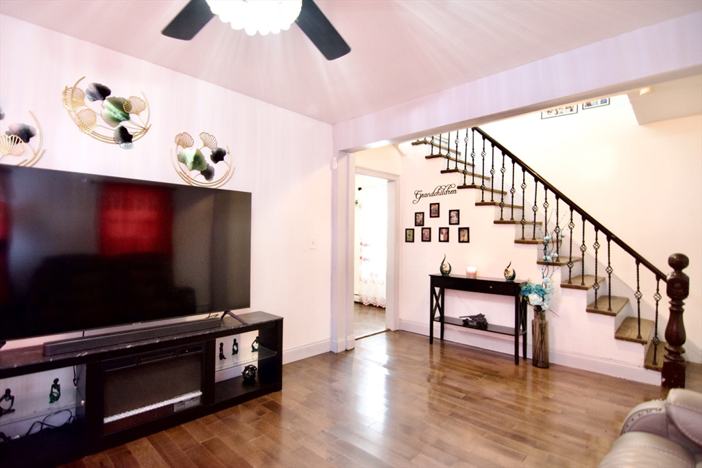 234 Eastern Avenue Springfield, MA 01109 - Photo 8 of 35 Gallery Image 8