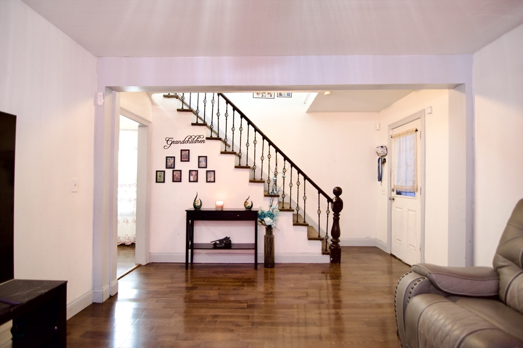 234 Eastern Avenue Springfield, MA 01109 - Photo 9 of 35 Gallery Image 9