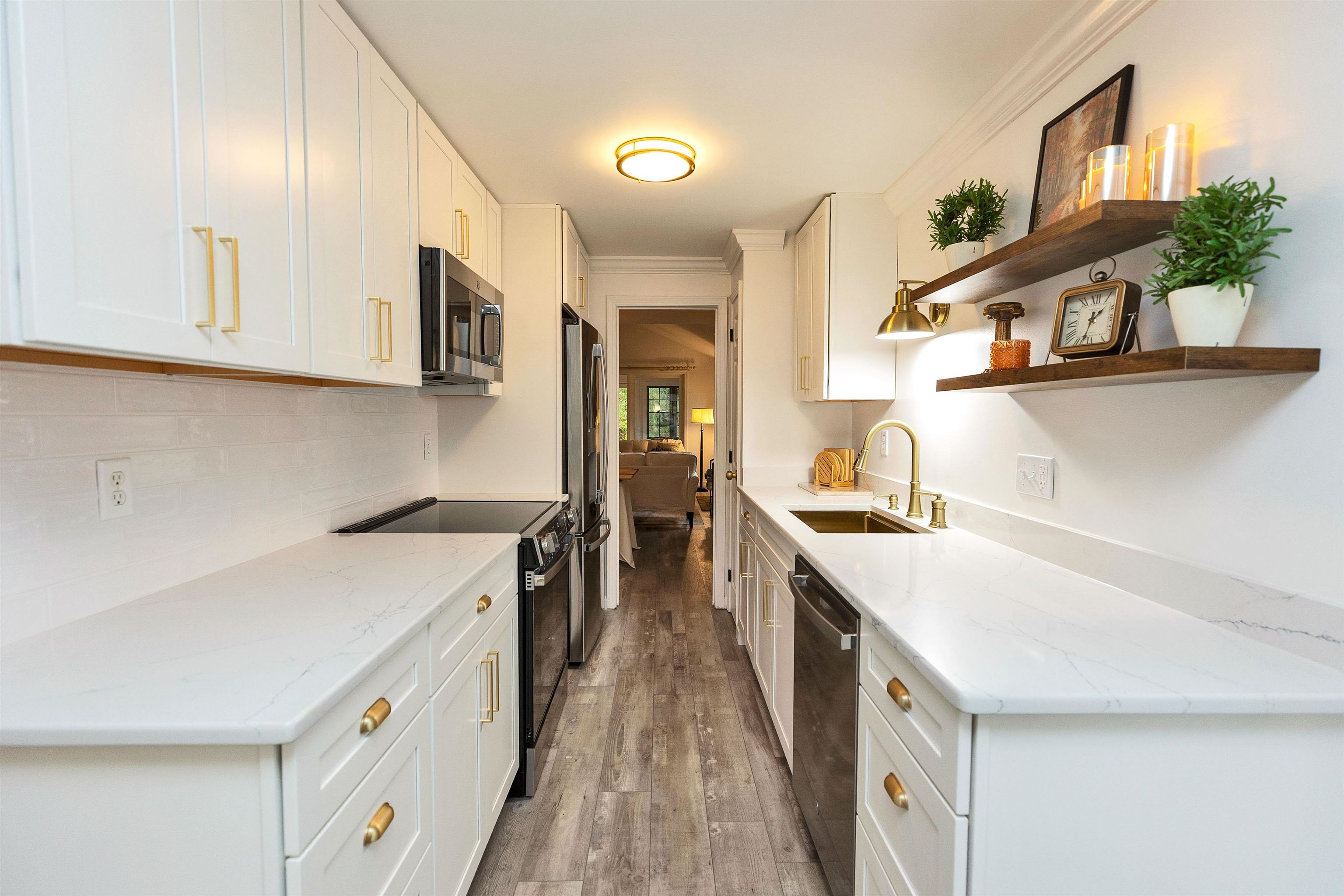 1 Colonial Square, Unit 1 Peterborough, NH 03458 - Photo 2 of 32