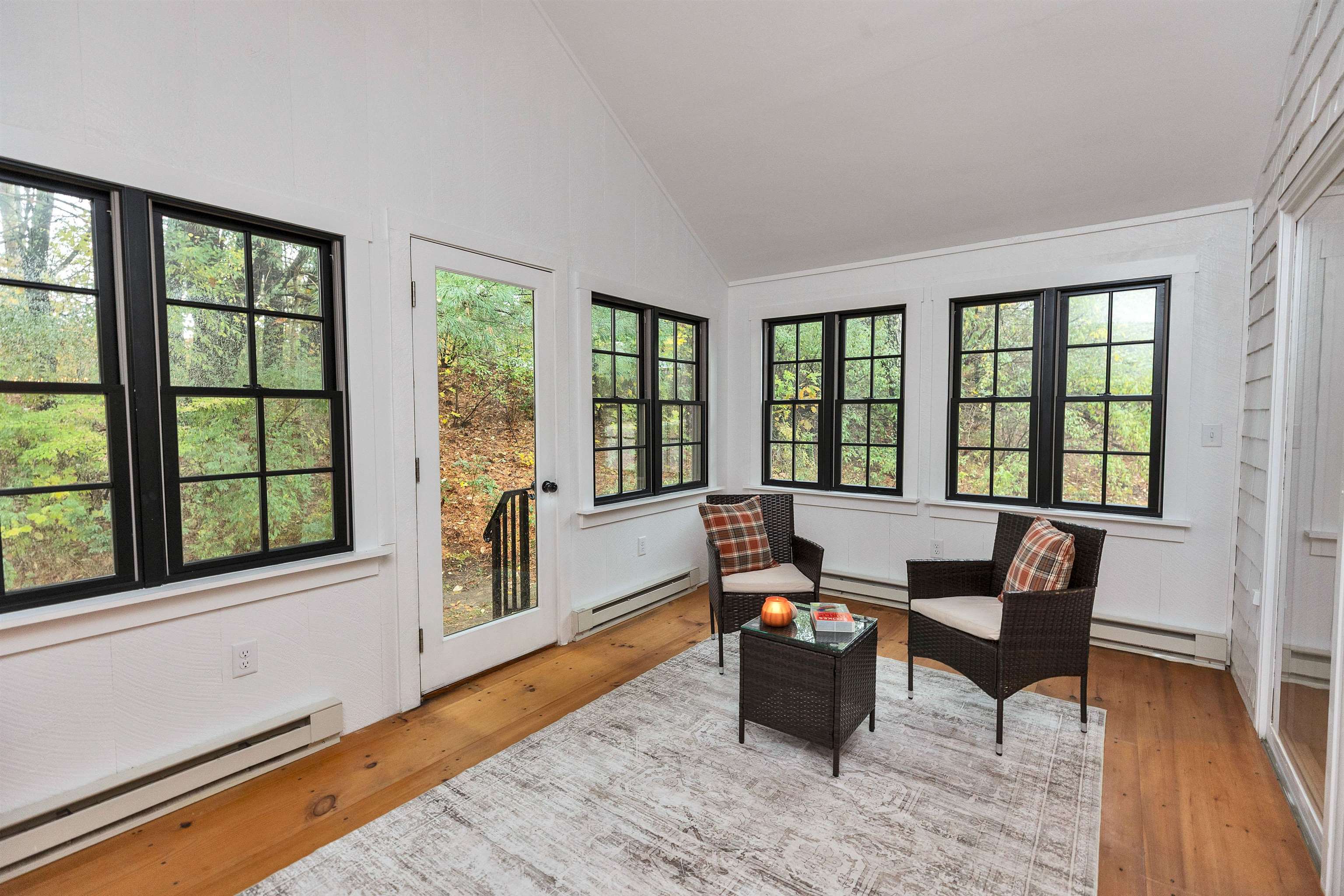 1 Colonial Square, Unit 1 Peterborough, NH 03458 - Photo 7 of 32