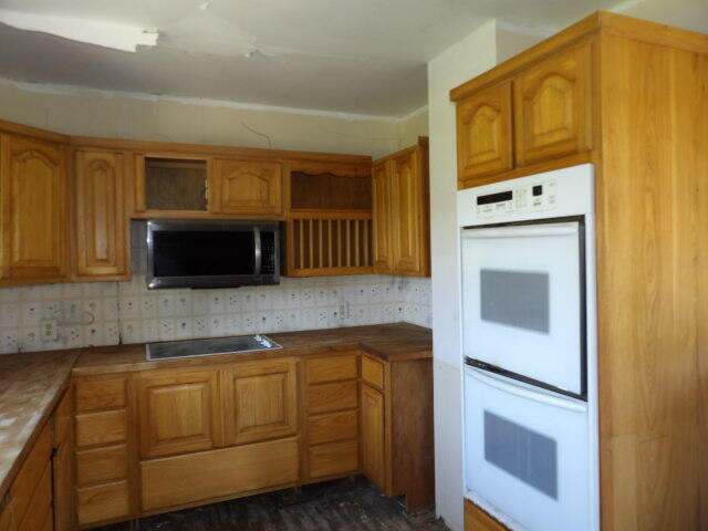 667 West Southern Road Bronson, MI 49028 - Photo 7 of 16
