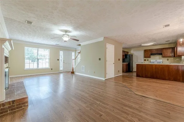 $325,000 | 2563 Creek Terrace, Snellville, GA 30078