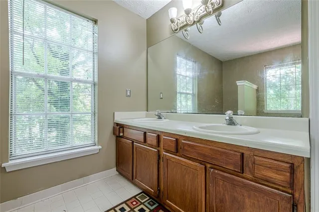 $325,000 | 2563 Creek Terrace, Snellville, GA 30078