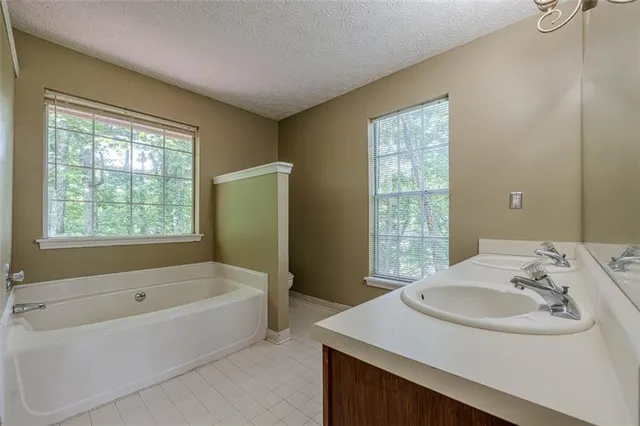 $325,000 | 2563 Creek Terrace, Snellville, GA 30078